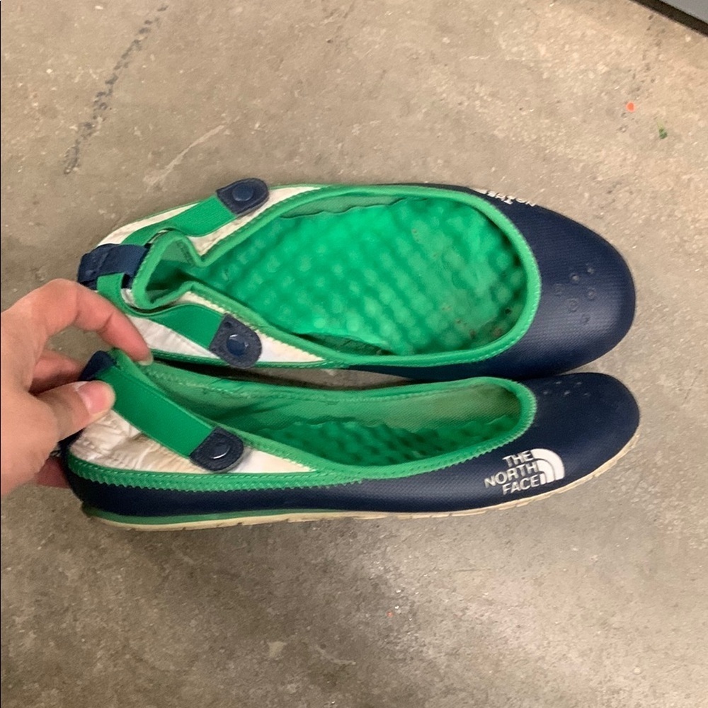 The North face Blue and Green flat‎ shoes